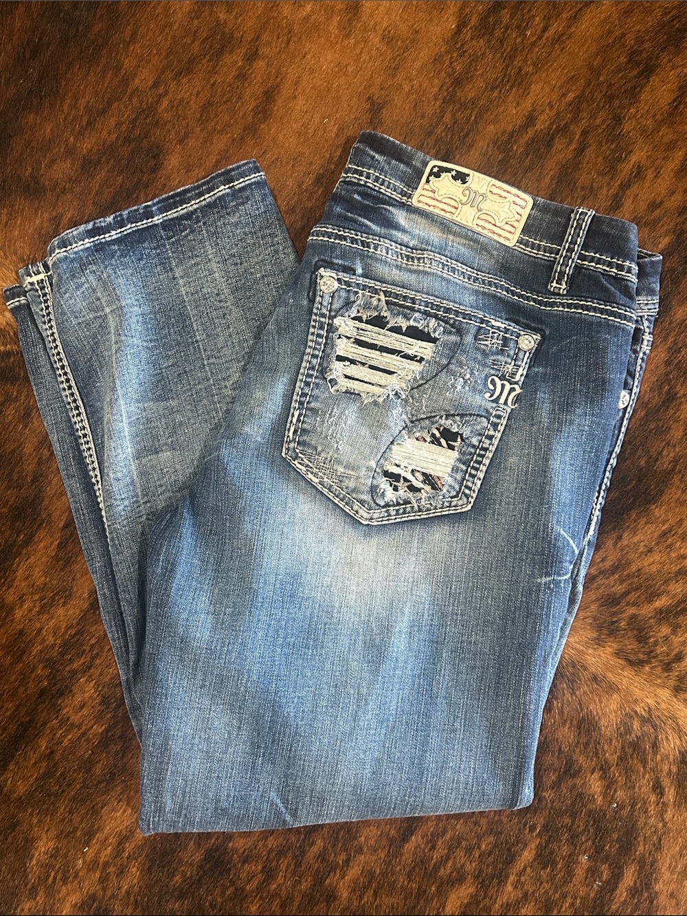 Miss Me American Flag Stars Mid-Rise Easy Crop, Size 34